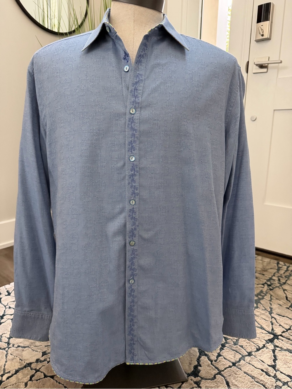 Robert Graham Light Blue Long-Sleeve Button-Down Shirt